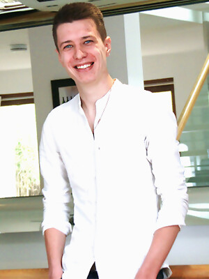 Tall Young & Lean Zack Hanson Wanks his Long Uncut Cock & Pumps his Hole with a Dildo!
