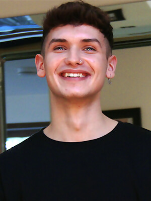 Young Straight Lad Charlie Wanks his Big Uncut Cock & Shoots Jizz Everywhere!