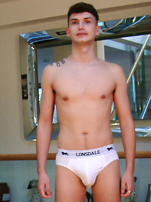Young Straight Lad Charlie Wanks his Big Uncut Cock & Shoots Jizz Everywhere!