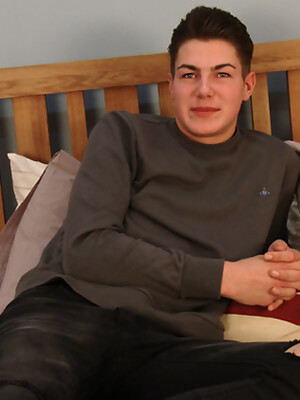 Young Straight Lad Jack's Best Shoot Yet & Squirts his Big Load all Over the Place!