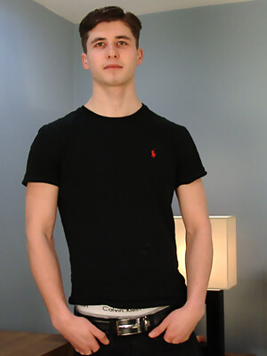 Straight Young Athletic Ryan's 1st Ever Man Wank & Shoots a Big Load of Jizz!
