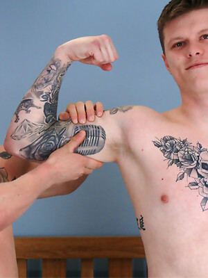 Straight Mates Craig & Hayden Wank Each Other's Uncut Cocks & Blow Each Other's Loads!