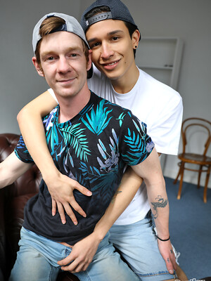 Aussie boy Cody James is hooking up with Andy Samuel