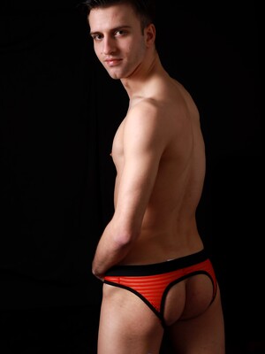 Thomas dutch hunk solo