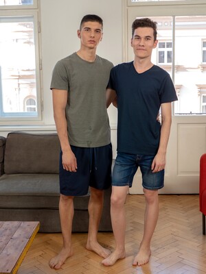 Twinks Jared Shaw and Nathan Reyes fuck