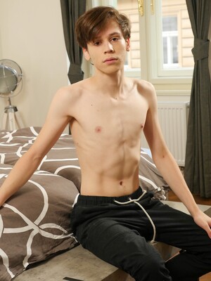 Devin Lewis