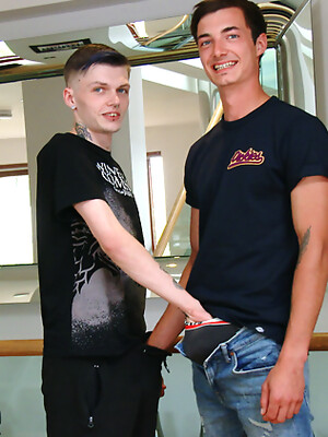 Young Slim Toned Lads Oscar & Tyler