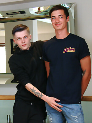 Young Slim Toned Lads Oscar & Tyler