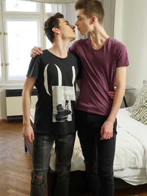 Cute boys Axel Bolt and Nathan Reyes fucking