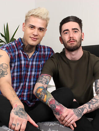 4004 Mickey and Frankie hardcore anal fucking