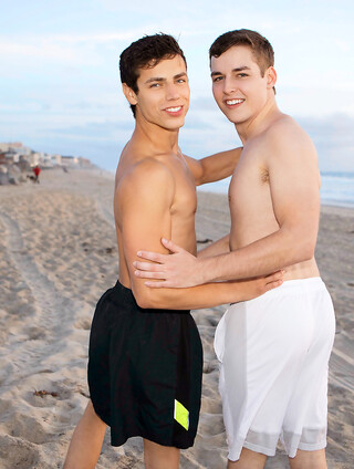 Freddy seduces Kaleb on a beach and takes him inside to fuck his asshole