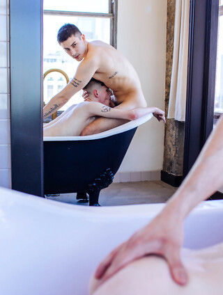 Kane Fox & Avery Jones enjoy some naughty but squeaky clean fun