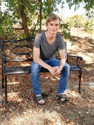 Kinky muscle man Arad Winwin fucking his skinny buddy Cody Blake on a bench in the park