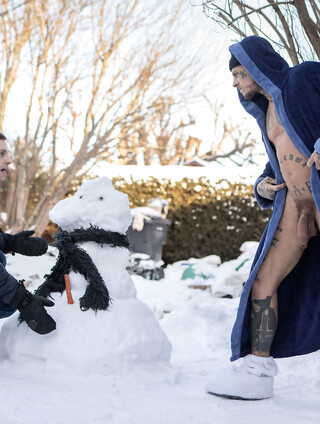 Gay snowman Bo Sinn fucking twink Benjamin Blue in the ass from behind